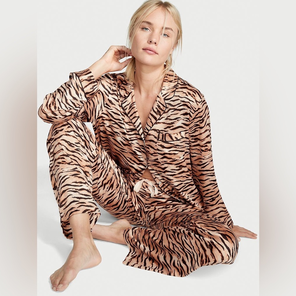 Victoria's Secret Satin Long Pj Set Animal Print - Gem